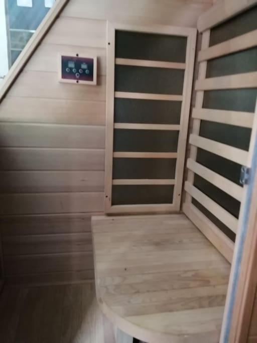 Appartement Avec Sauna Et Balneo Privatifs -Troyes Centre 외부 사진