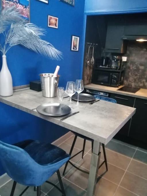 Appartement Avec Sauna Et Balneo Privatifs -Troyes Centre 외부 사진